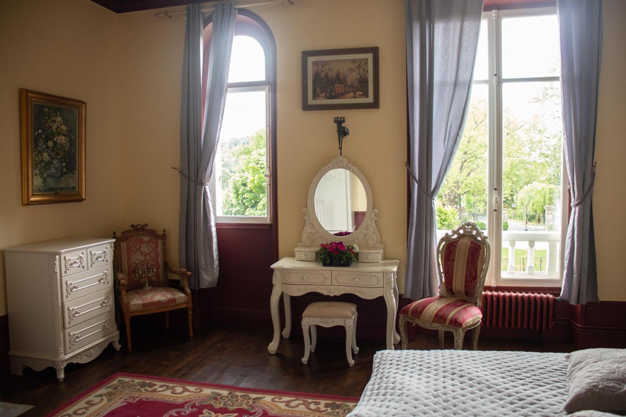 Le Pavillon De St Agnan Hotel Hautefort Exterior photo