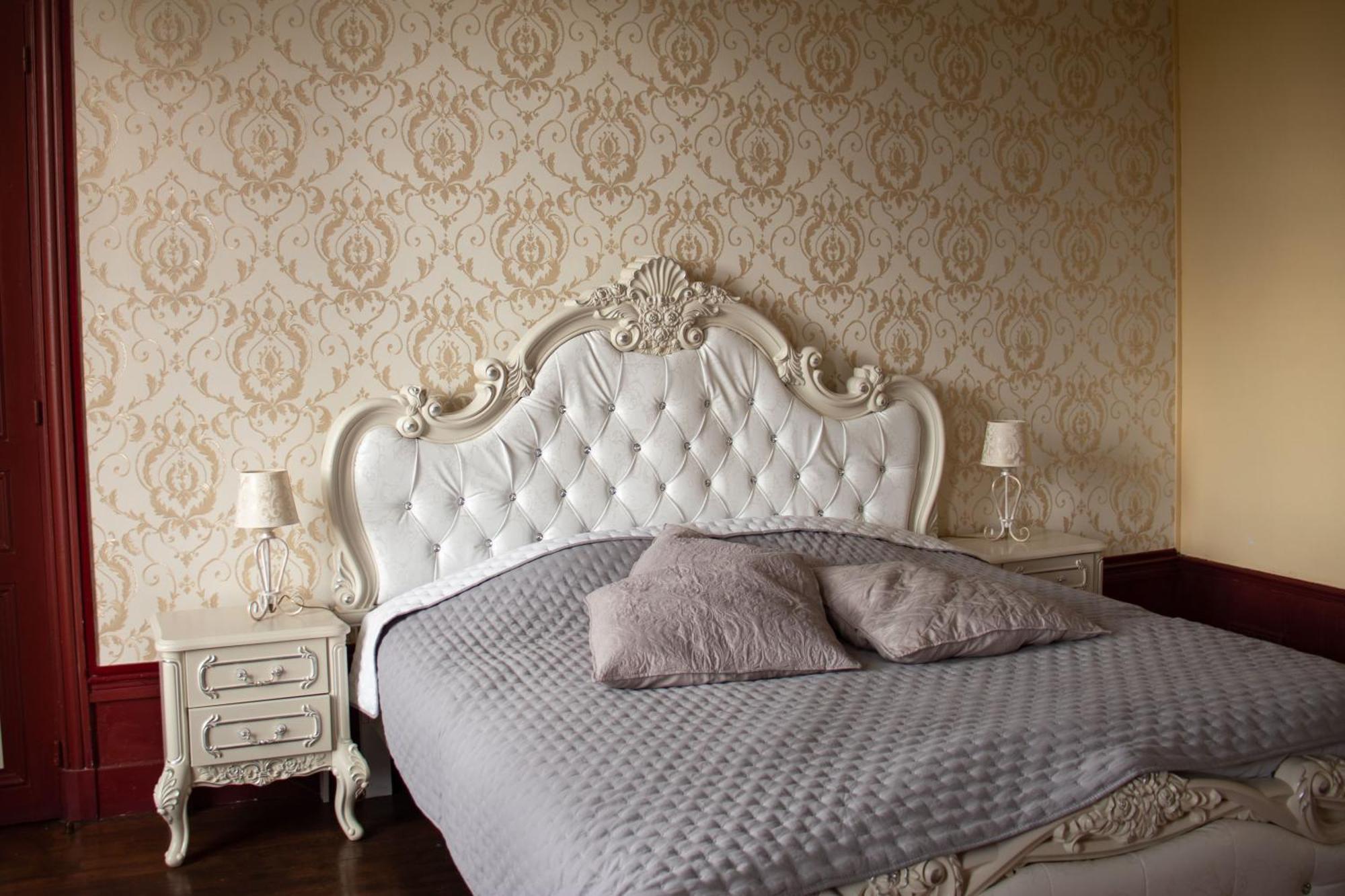 Le Pavillon De St Agnan Hotel Hautefort Exterior photo
