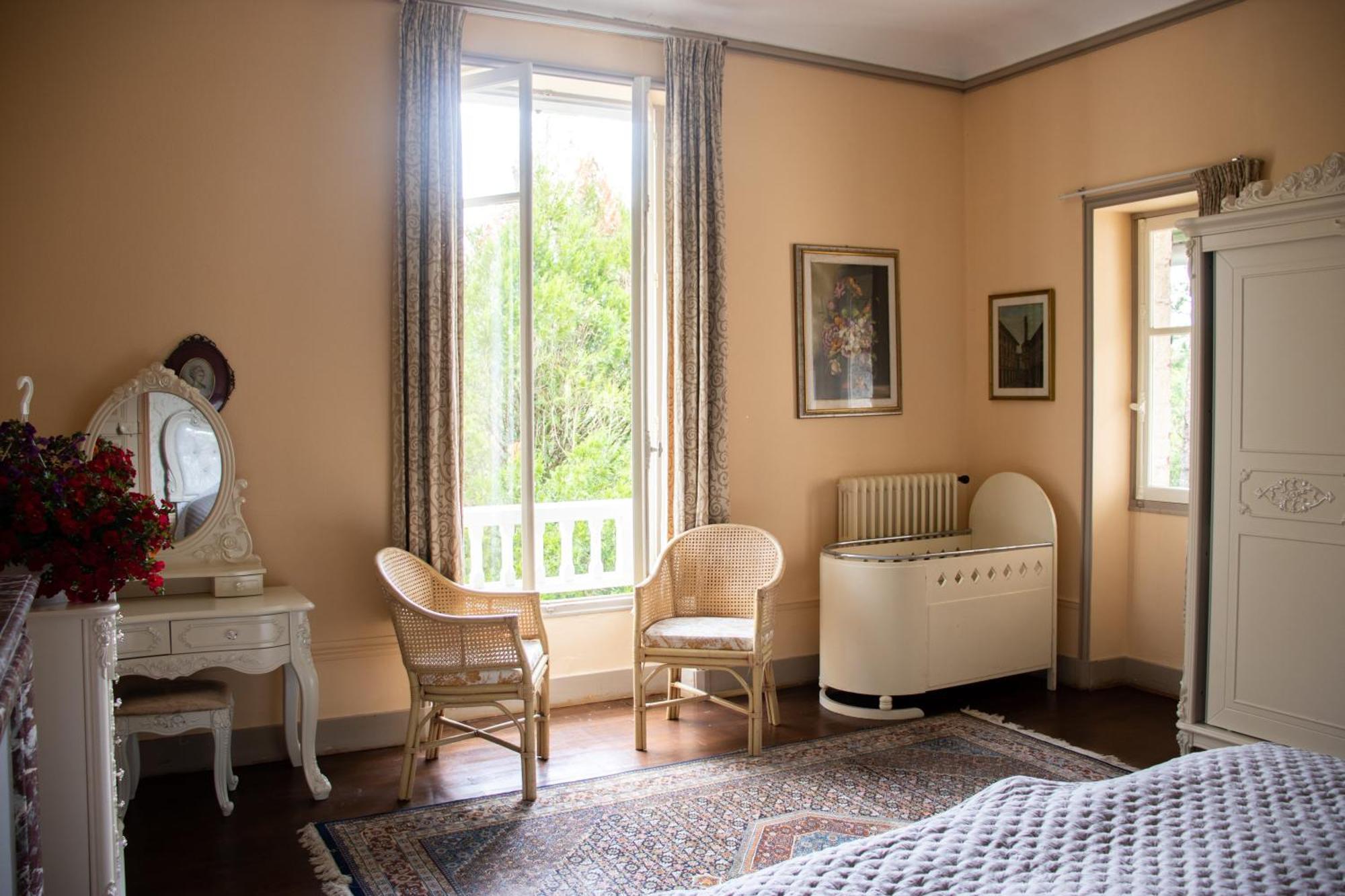 Le Pavillon De St Agnan Hotel Hautefort Exterior photo