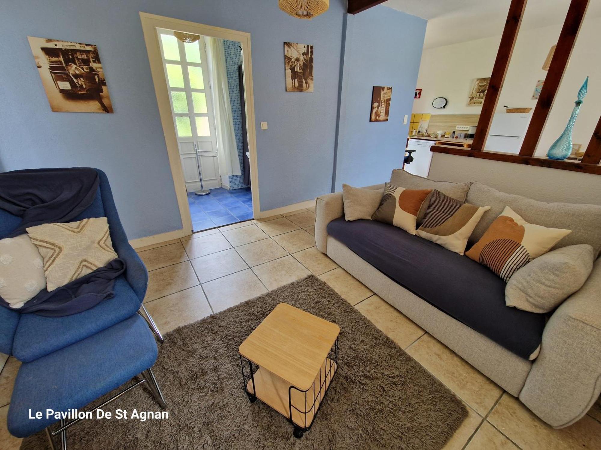 Le Pavillon De St Agnan Hotel Hautefort Exterior photo